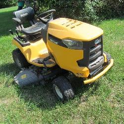 Cub Cadet Ride-On Lawn Mower XT-2 42
