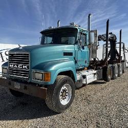 61185 2001 Mack CH613 Log Truck img1