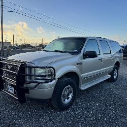 2005 Ford Excursion 4WD Clean for its age!