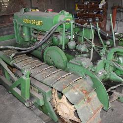 John Deere BO Lindeman Crawler