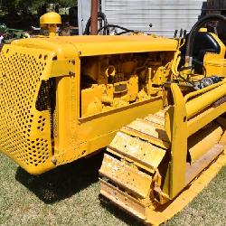 CAT D2 Crawler