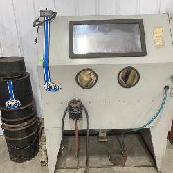 DIAS Blast Cabinet With Moto-Guard Filter