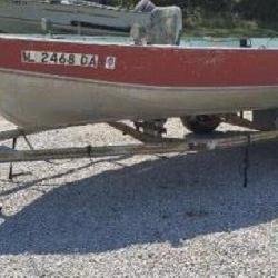 Lund 16' Aluminum Fishing Boat with Tide Craft
