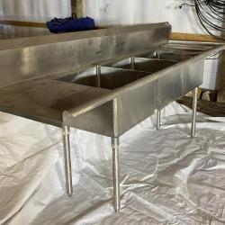 Universal Three Compartment Stainless Steel Sink