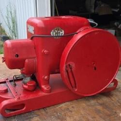 International Type LA 1.5 to 2.5 hp Hit and Miss