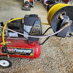 air compressor and hose