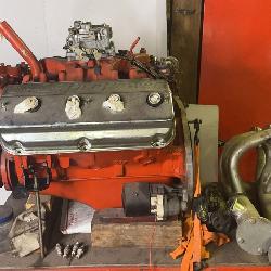 Chrysler FirePower Hemi V8 Engine with Edelbrock Carburetor