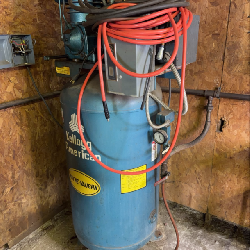 Kellogg American Vertical Tank Air Compressor with Hoses