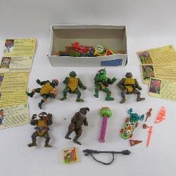 Vintage TMNT Action Figures + Accessories Lot