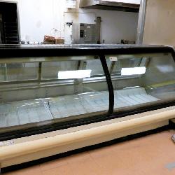 8ft Hussmann Curved-glass Service Deli Case - Remote Cooled, No Compressor