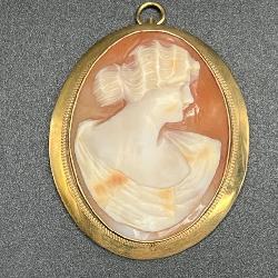 Vintage10k Gold Cameo Brooch / Pendant