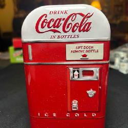 Coca Cola Vending Machine with Silver Coin