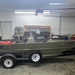 Lowe Fishing Boat