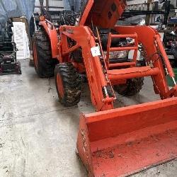 Kubota Diesel L3430 w/bucket/bushhog