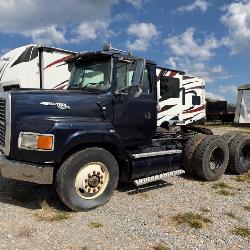 96 FORD L9000 AEROMAX TRUCK