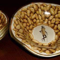 PLANTERS PEANUT DISHES