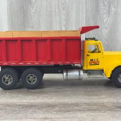 M•I•C Dump Trailer, 20” L, M&J Custom