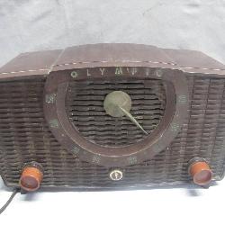 Olympic Model LP-3244 Tube Radio