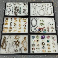 Preview Photo- Great Collection of Costume Jewelry in Displays