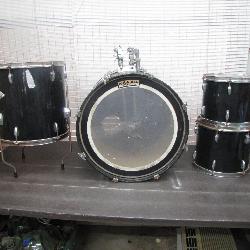 Pearl Forum Series 5-Piece Drum Set
