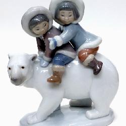 Lladro polar bear