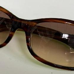 513 - PAIR OF CALVIN KLEIN SUNGLASSES (T17)
