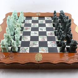 Lot # : 189 - Vintage Chinese Faux Jade Folding Chess Set