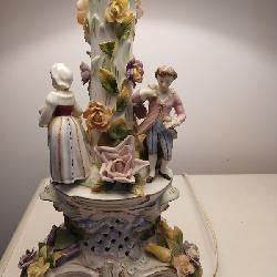Late 19th/Early 20th century Dresden style porceline lamp