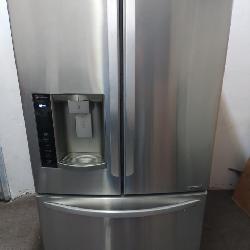 LG French Door Stainless Refrigerator Works